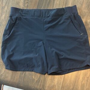 Calia by Carrie Underwood Women's Navy Shorts size XL VGUC